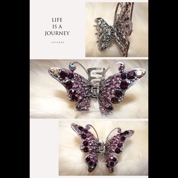 Butterfly Hair Clip With Rhinestone Wings. New. - Picture 2 of 2
