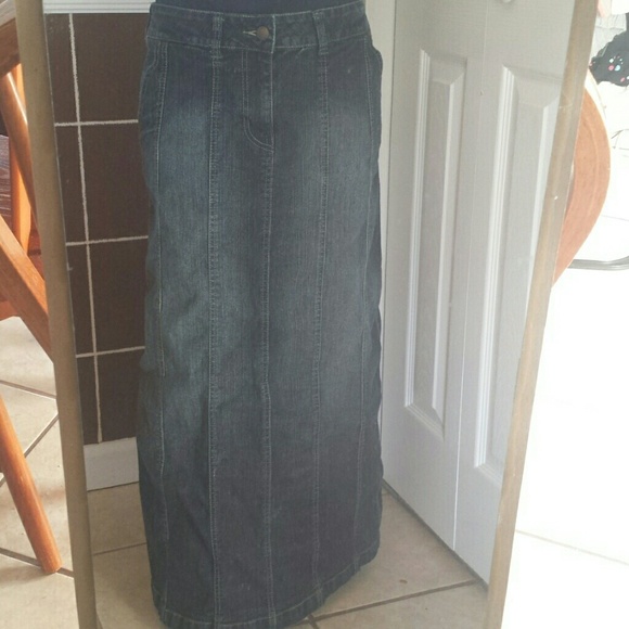 Bundle blue jean skirt for nayelli44