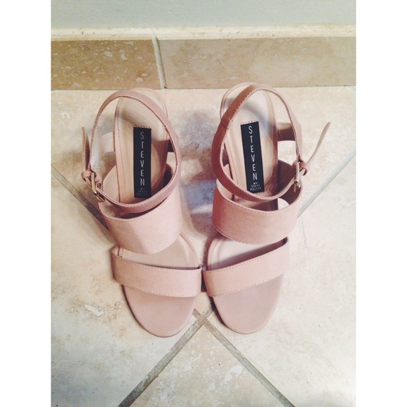 SOLD - Picture 2 of 4