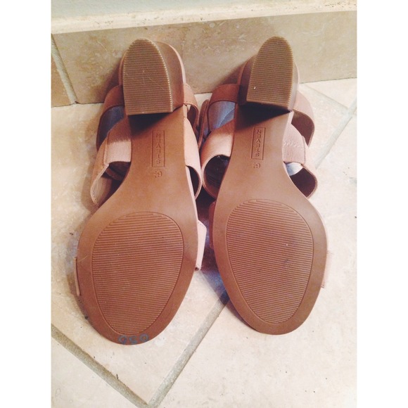 SOLD - Picture 3 of 4