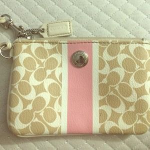 Coach wristlet wallet