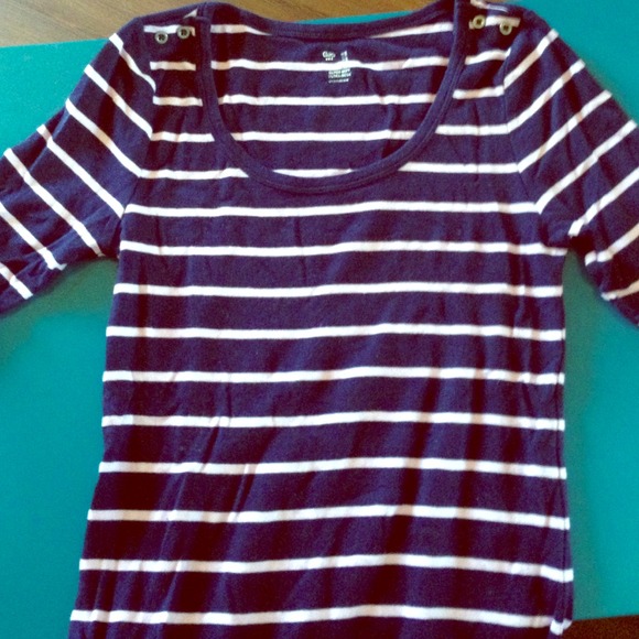 lovely audrey hepburn-esk striped tee