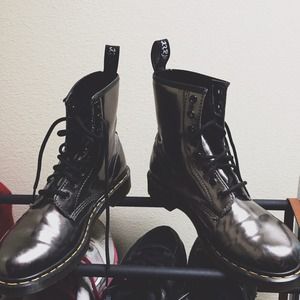 Doc Marten's RARE boots "peweter"