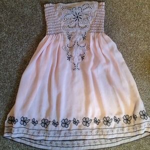 ✂️Pale pink and black tube top