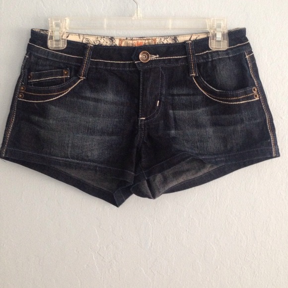 NWOT DENIM SHORTS YMI