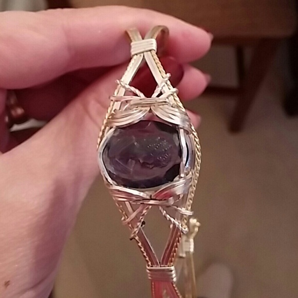 Cameo glass bracelet