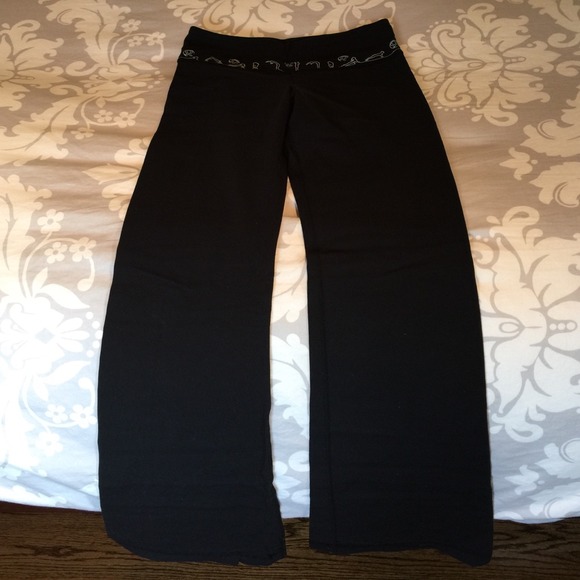 Lululemon grove pant in amazing condition