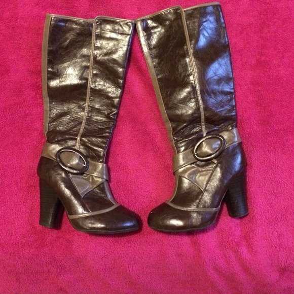 Brown boots