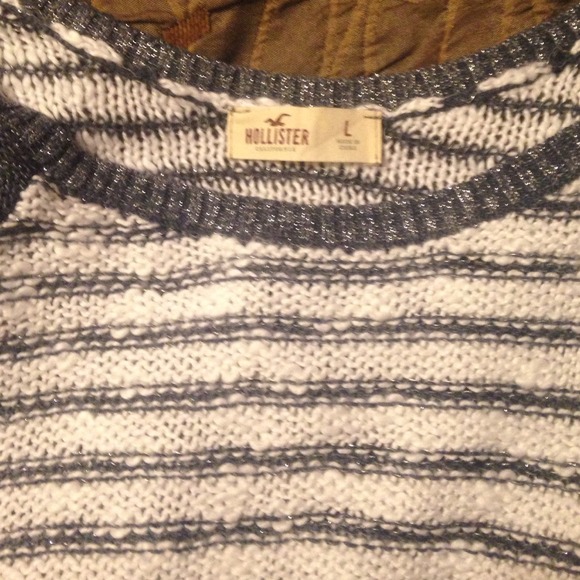 Hollister Sweater size Large