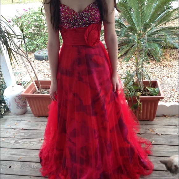 David's Bridal Dresses & Skirts - Red/purple printed David's Bridal prom dress
