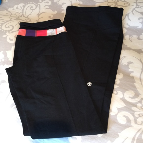 Like new!! Lululemon groove pant