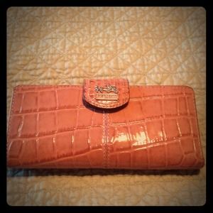 Coach wallet pink