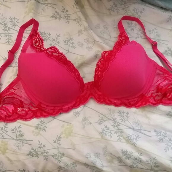 Hot Pink/Red lace Natori Bra