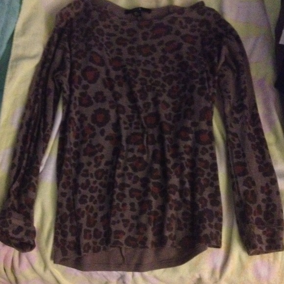F21 Cheetah print sweater - Picture 1 of 1