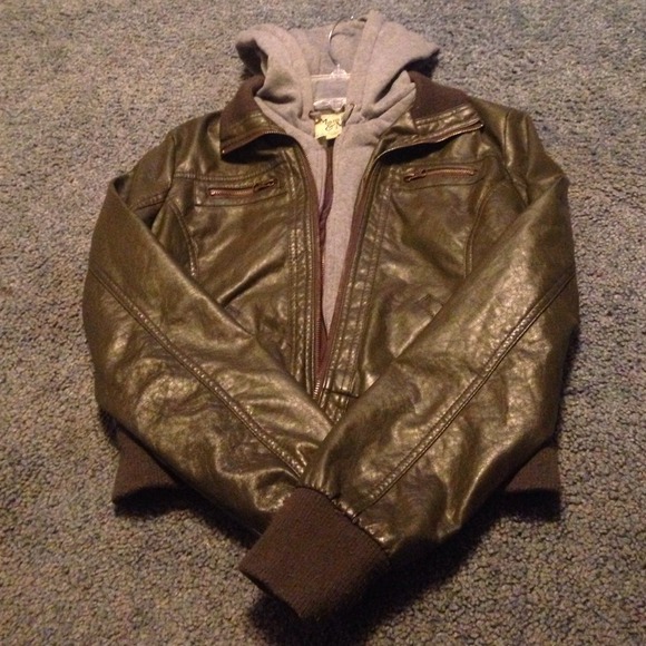 Grey and hunter green jacket