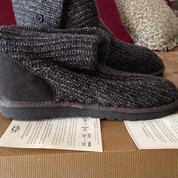Brand new UGGS.. never worn!!
