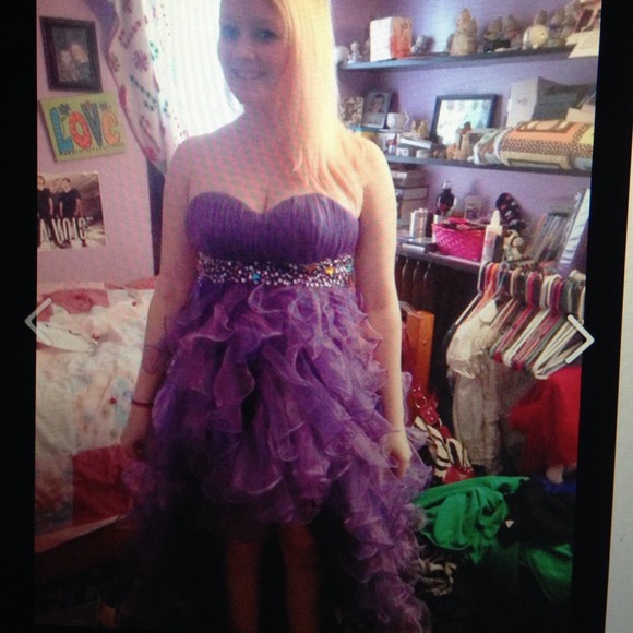 Prom Dress - Picture 2 of 4