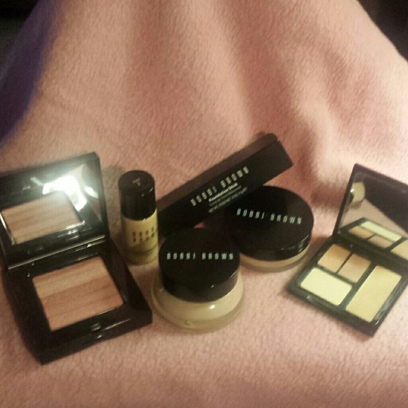 Huge lot Bobbi Brown makeup