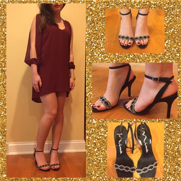 Stunning Nina brand heels in black!