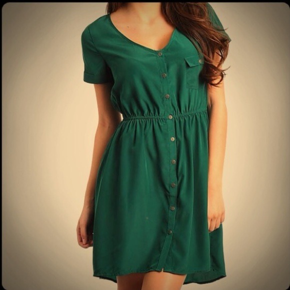 SOLD - Emerald dress. Adorable! New!