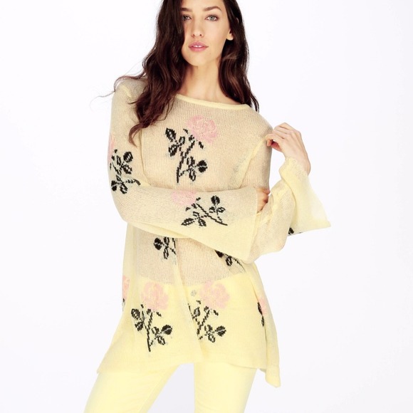 ๐ธHP Wildfox Couture Just For You Floral Sweater - Picture 1 of 4