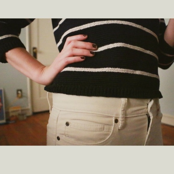 ❌ SOLD in bundle❌ Gap Cream Corduroy Legging Jeans - Picture 3 of 3