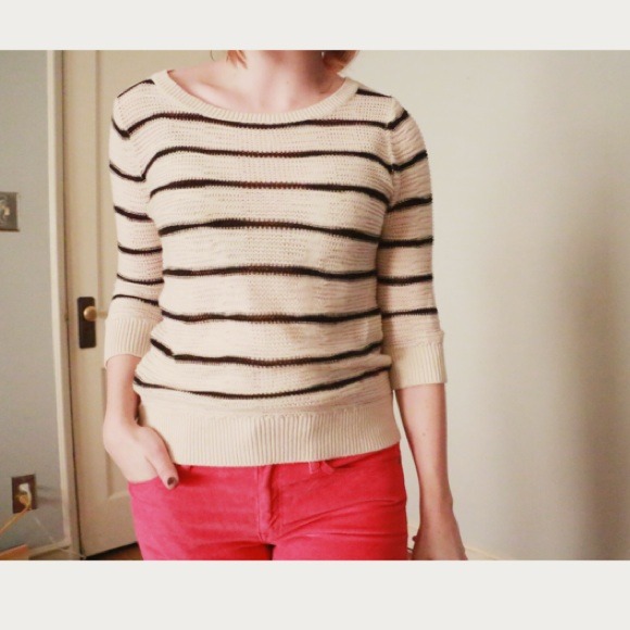 ❌ Sold in bundle ❌ Loft Striped Sweater