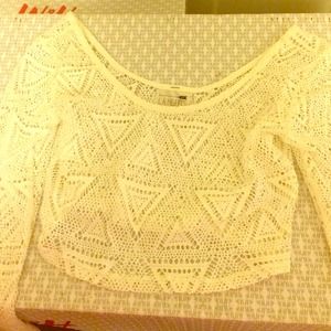 Long sleeve crop top