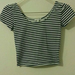 Navy stripped crop top