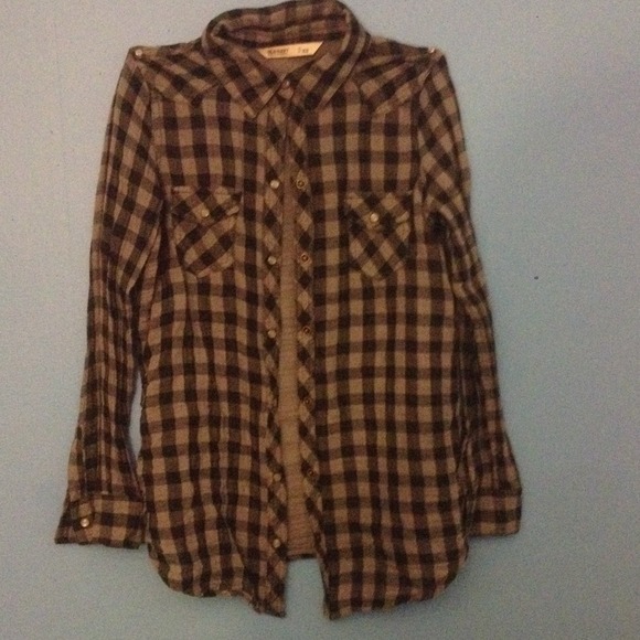 black white and grat checkered flannel
