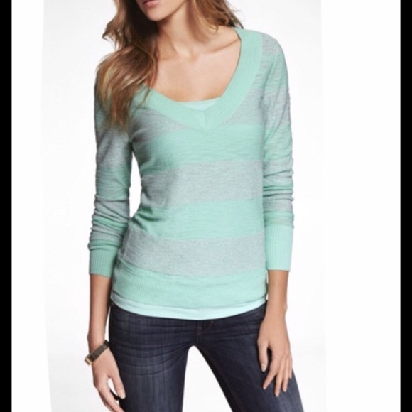 Express Sweaters - ⭐Express  ️Fitted Striped V-Neck Sweater.