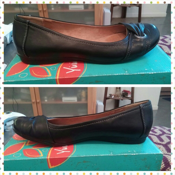 Comfortable & Never Worn Size 11 Black Flats