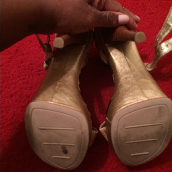 Sandals - Picture 3 of 3