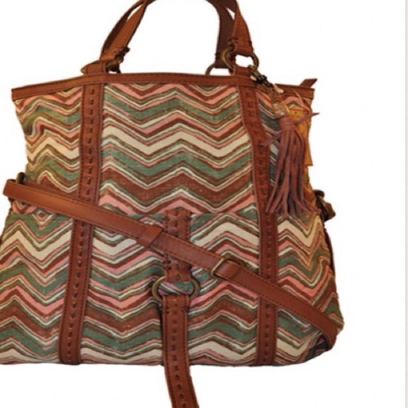 Lucky Brand Handbags - Beautiful bag SALE🎉🎉🎉