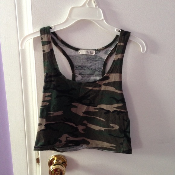 Camo crop top