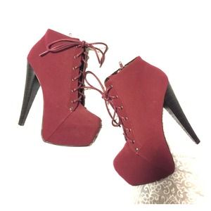 Burgundy platform lace up ankle boot wooden heel 7
