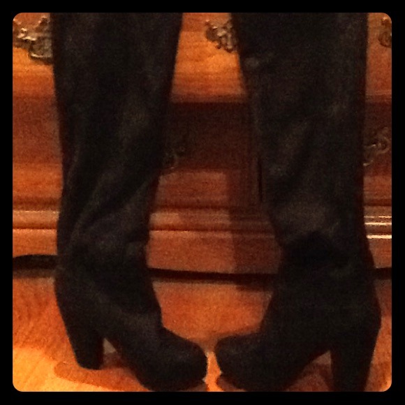 Black suede boots