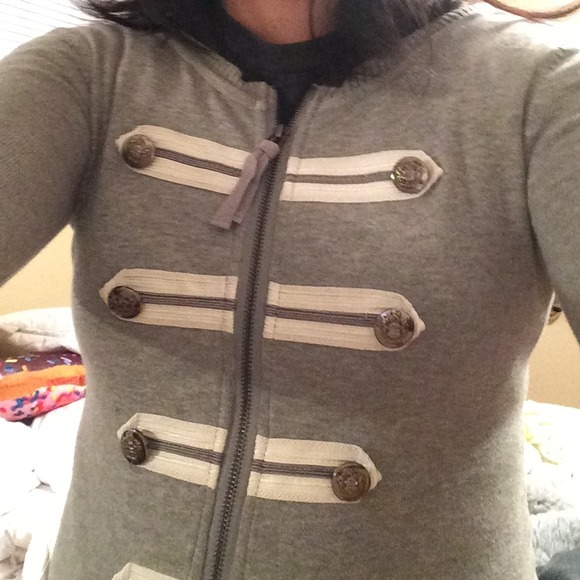 Grey Jacket - Picture 3 of 4