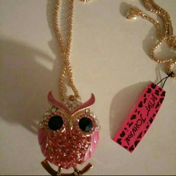 🚫Sold🚫 PINK RHINESTONE BETSEY JOHNSON NECKLACE