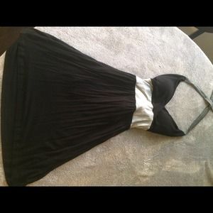 Cute black flouncy dress, perfect for dancing