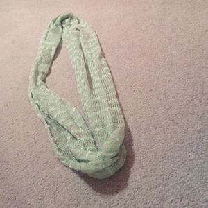Infinity scarf
