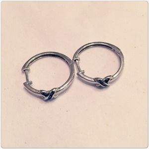 🚫SOLD🚫Hoop earrings, sapphire X