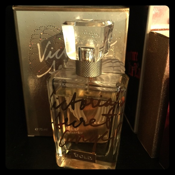 Victoria's Secret Gold perfume