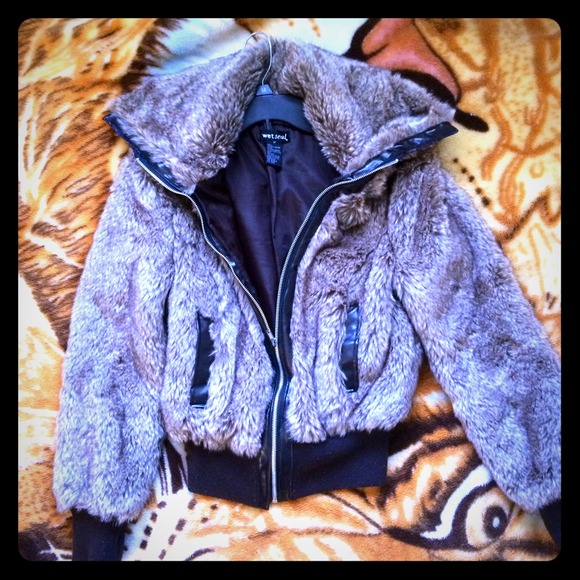 🚫Sold🚫Faux fur jacket