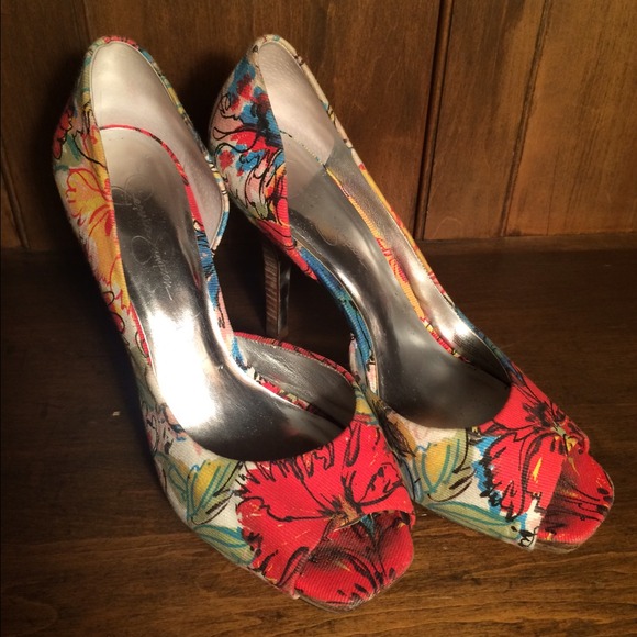 Jessica Simpson Shoes - These are great spring heels!!
