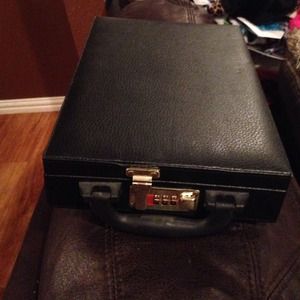 Jewelry box (holder)