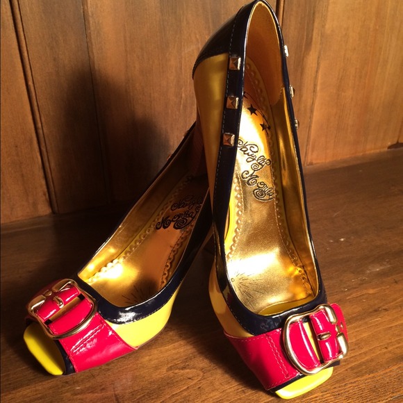 naughty monkey Shoes - 💛💙❤️ Too fun multi colored pumps-new!