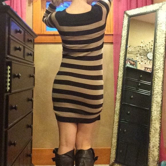 Brown Stripe Fitted Sweater Dress - Picture 2 of 4