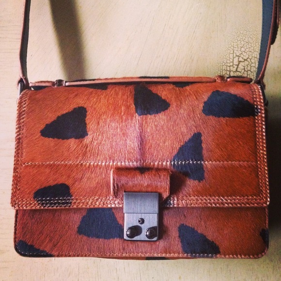 3.1 Phillip Lim messenger pony hair bag - Picture 2 of 2