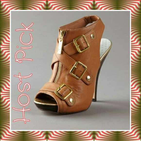 Matiko Shoes - 🚫SOLD🚫 Matiko Serena Booties